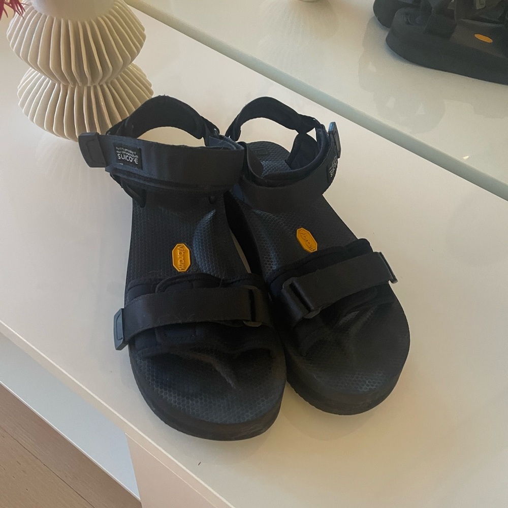 Suicoke Black Adjustable Sandals